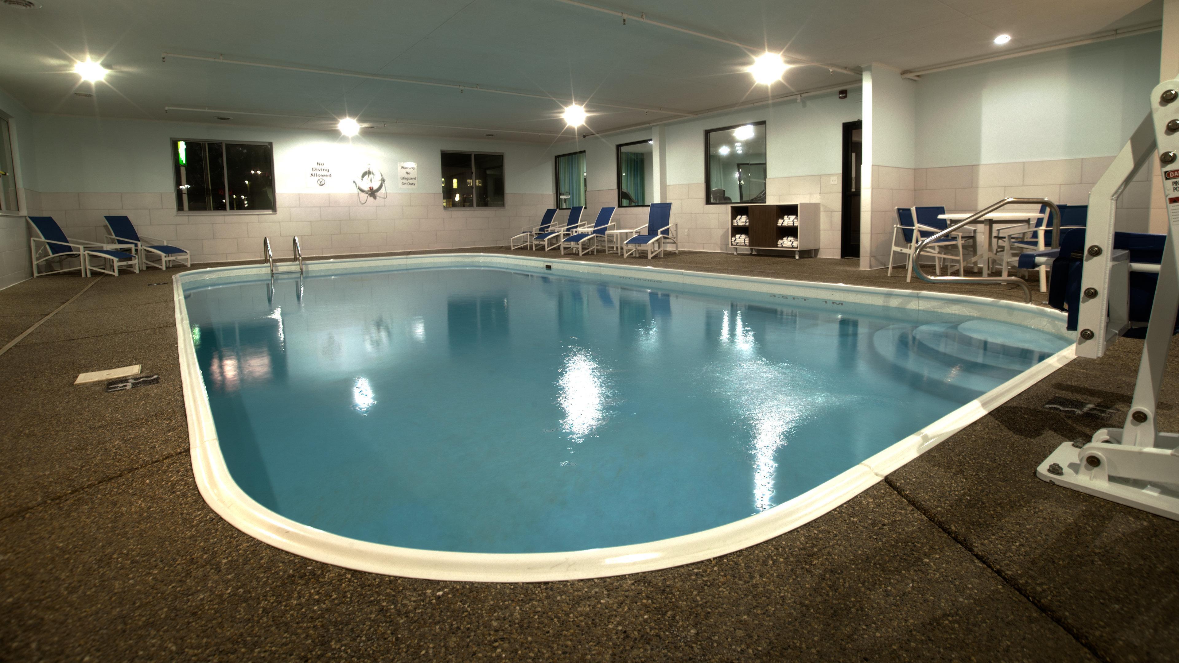 Holiday Inn Express & Suites Evansville North By Ihg Warrenton Luaran gambar
